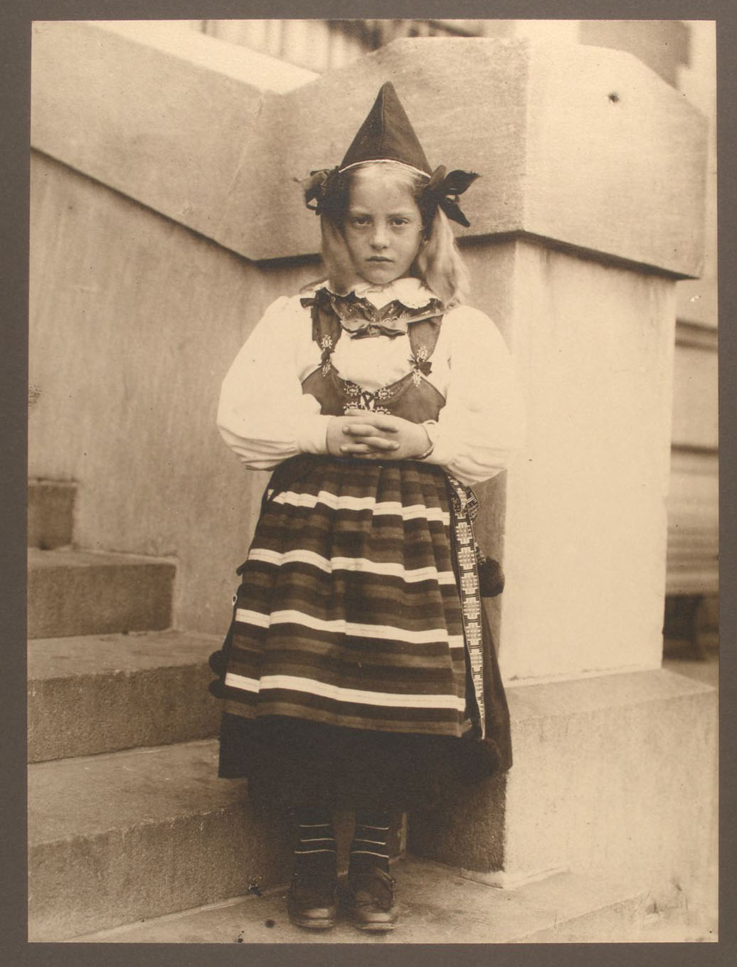 Girl from Rättvik, province of Dalarna, Sweden.